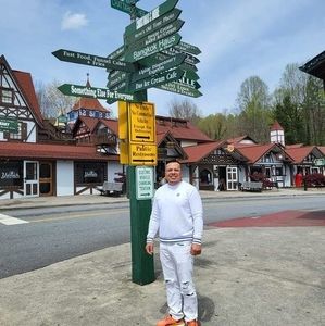 Meet your Posher, Leonardo